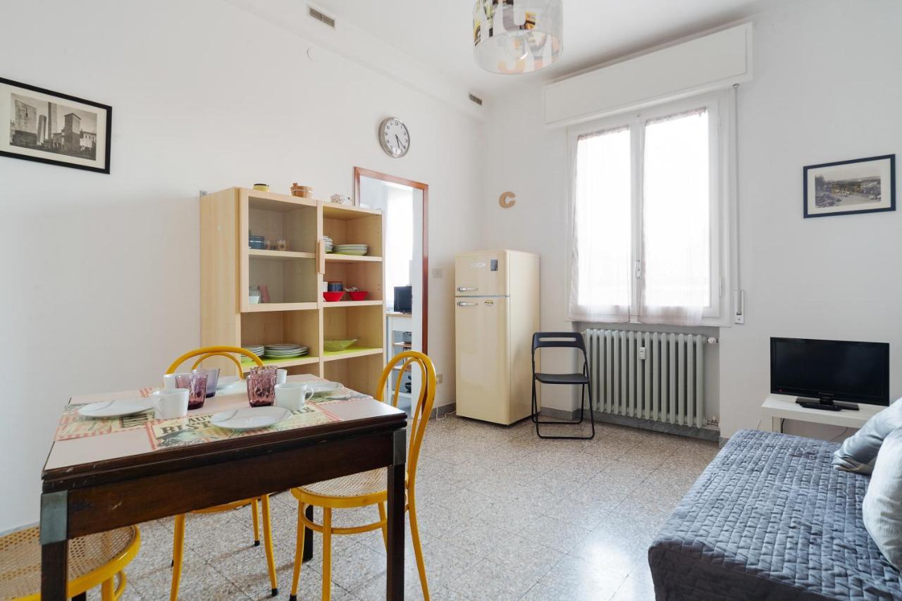 Bright&Cozy C5 Fiera Apartment Bologna Luaran gambar