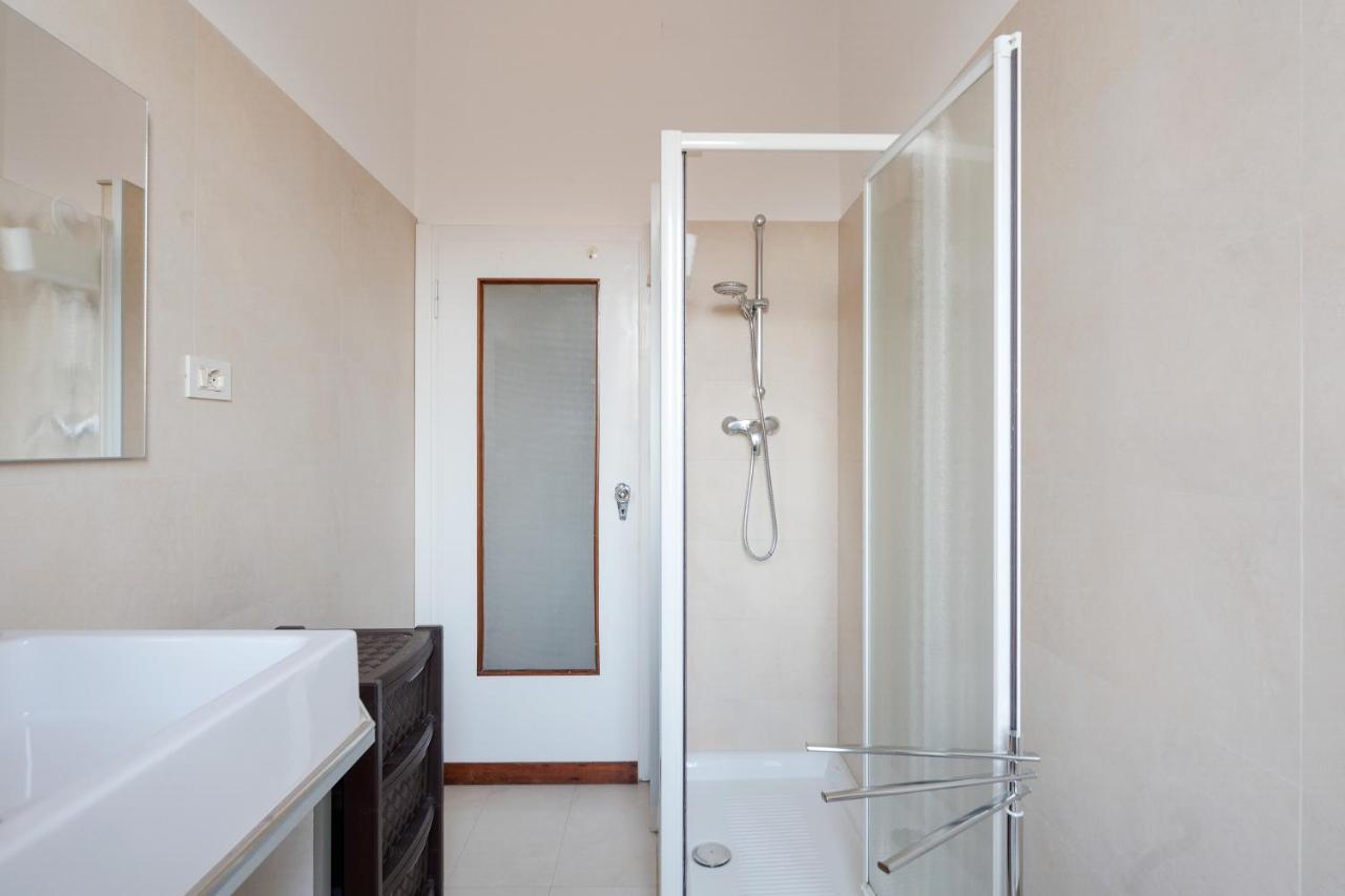 Bright&Cozy C5 Fiera Apartment Bologna Luaran gambar